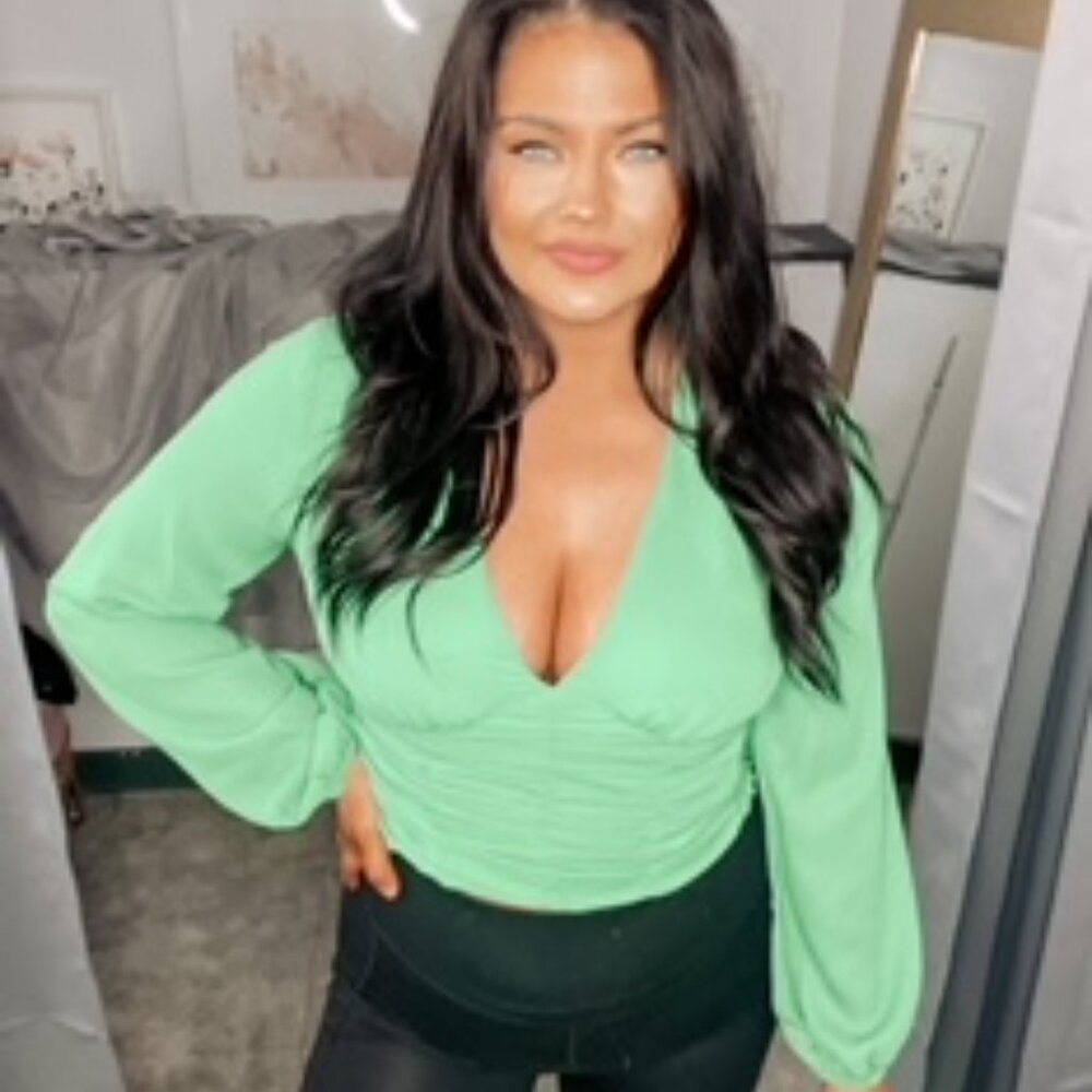 Kelly Green Top